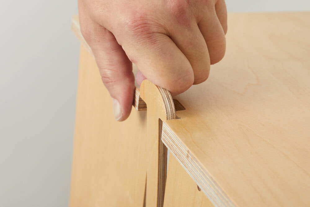 CLASP Sideboard Snap Detail Hand